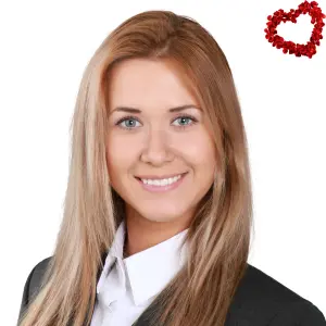 Illustrated testimonial avatar representing Laura C.